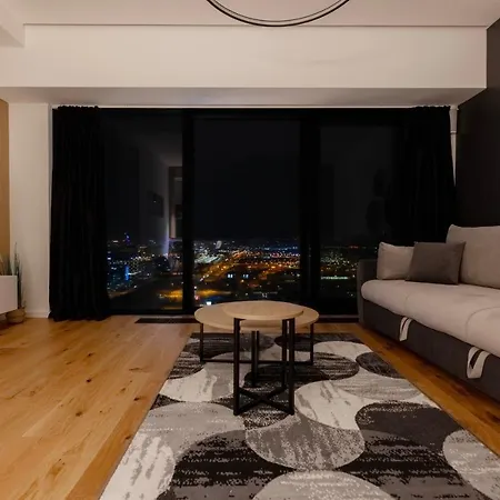 In The Sky - West 65 Tower Апартаменты *