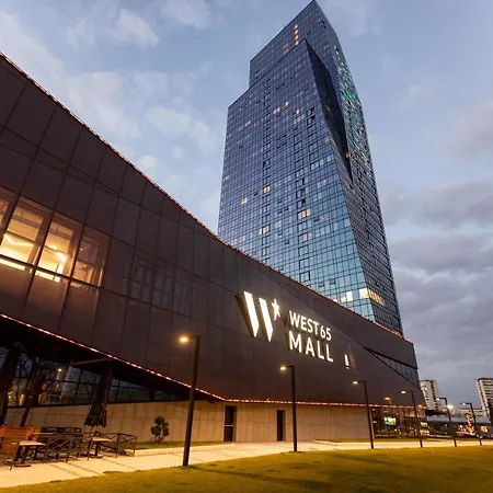 In The Sky - West 65 Tower Апартаменты